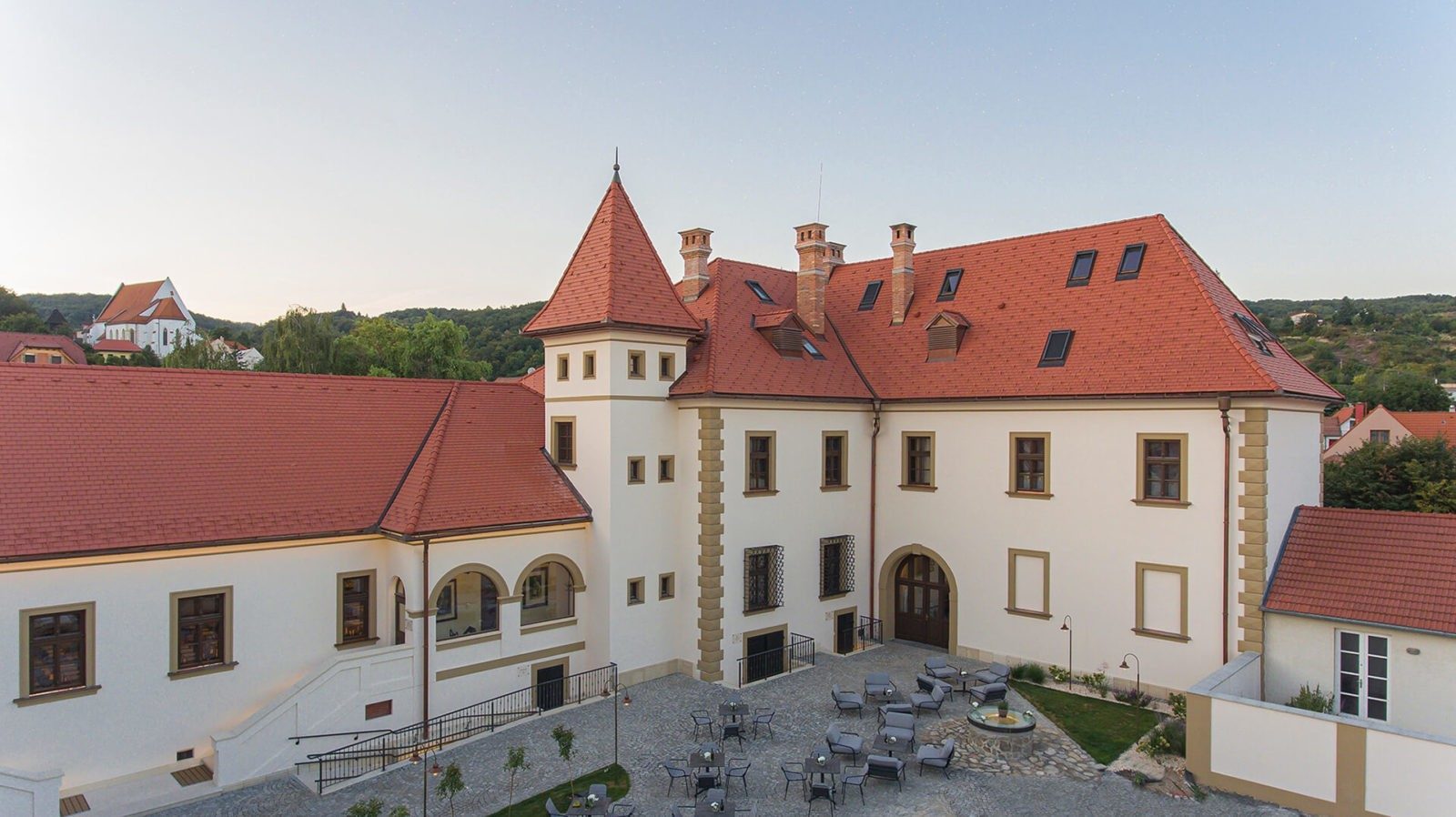 Nádvorie Kaštieľa Pálffy